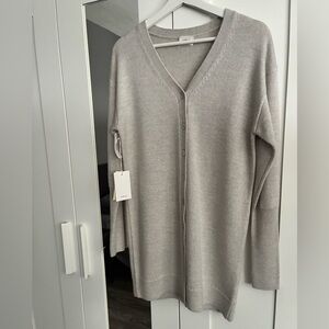 Wilfred Light Gray V-Neck Cardigan